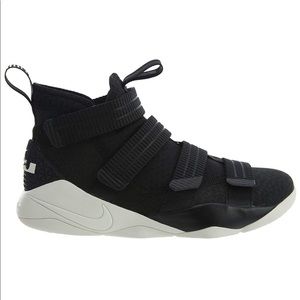 Lebrons by Nike 10.5